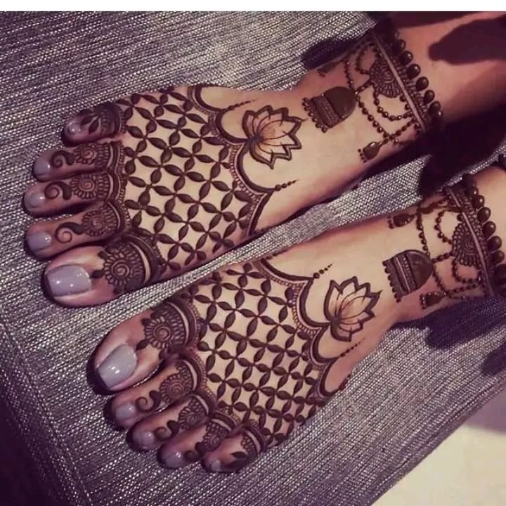 Traditional Foot Pattern